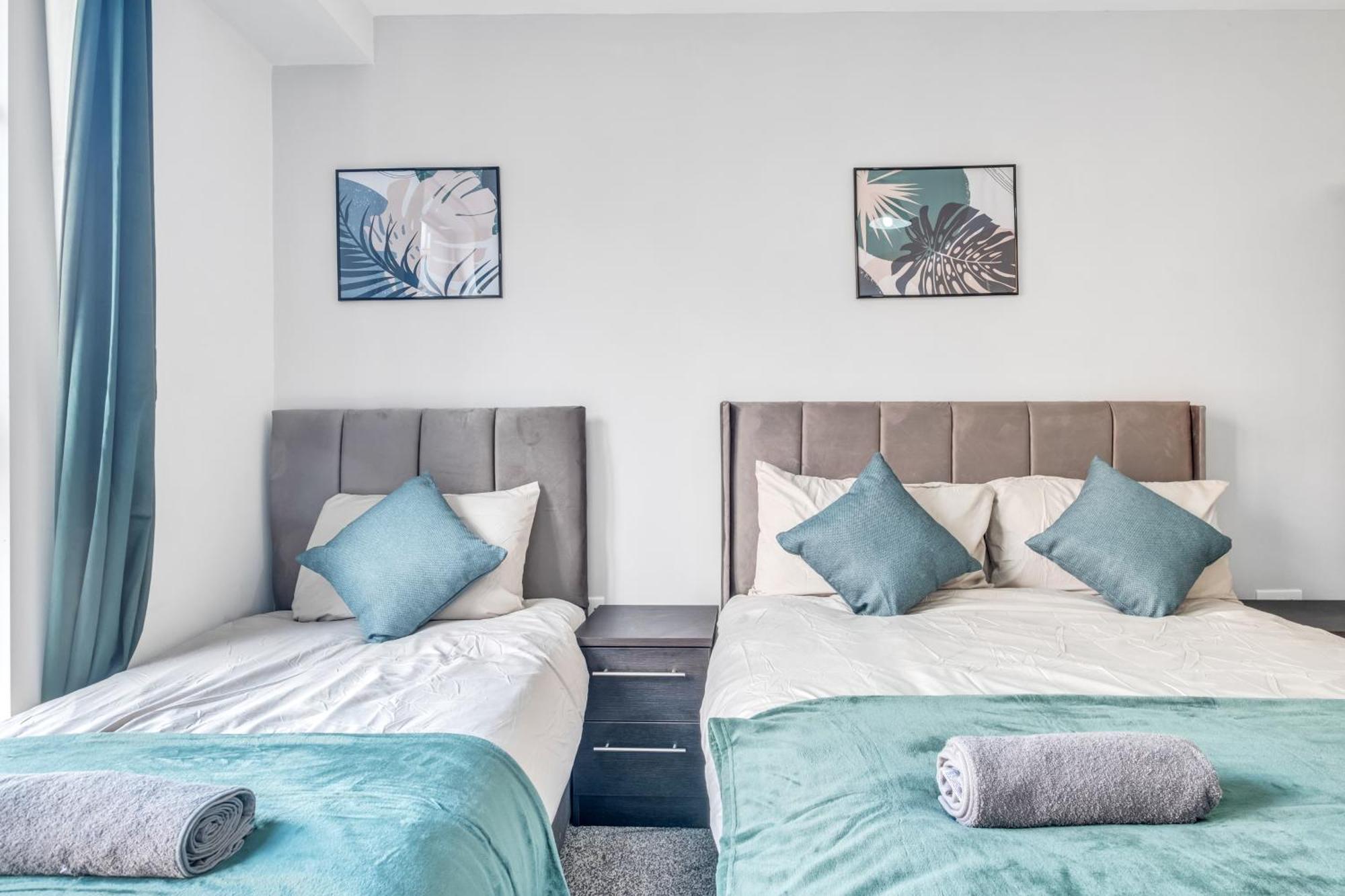 City Centre Emerald Escape - Sleeps-6, 2Beds & 2Baths , Netflix , Free Internet Birmingham Exterior photo